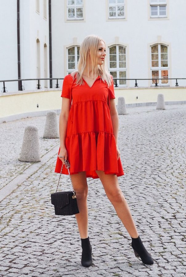 luźne sukienki na lato